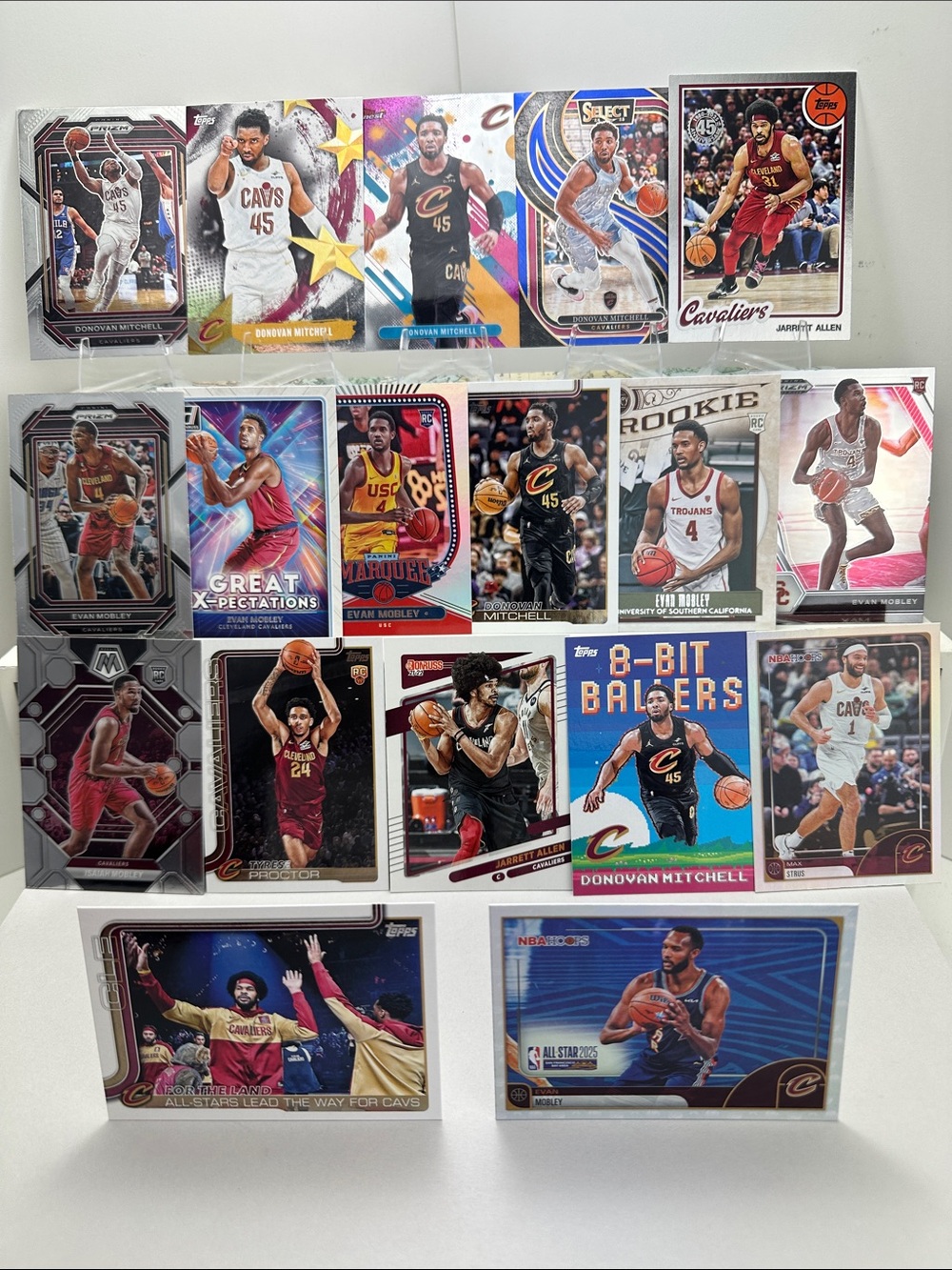 Donovan Mitchell Cavs lot of 18 w/ Mobley Rookies/Proctor rookie + Allen/Strus